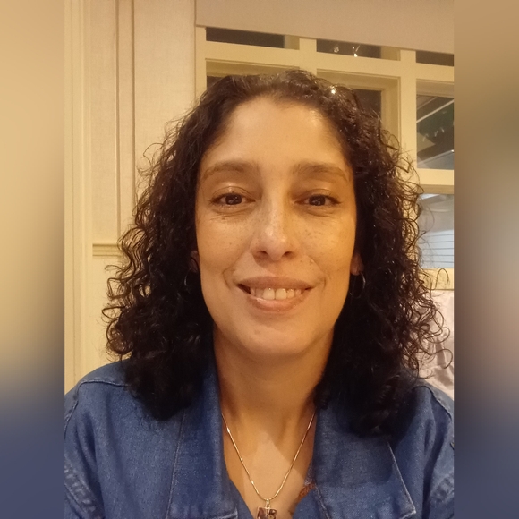 🚨Vionroselopez is Live!🚨 Share Show! Send 2 To The Blue! 🚨🥳🎉👜👟👕💰🚨 - Picture 2 of 8